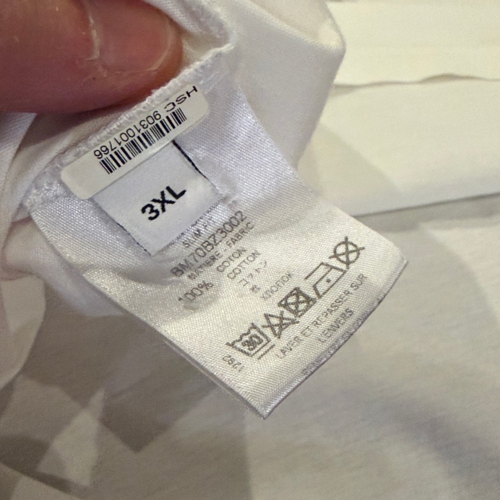 🏝️ Used dry cleaned Givenchy t shirt 3xl - Picture 6 of 6